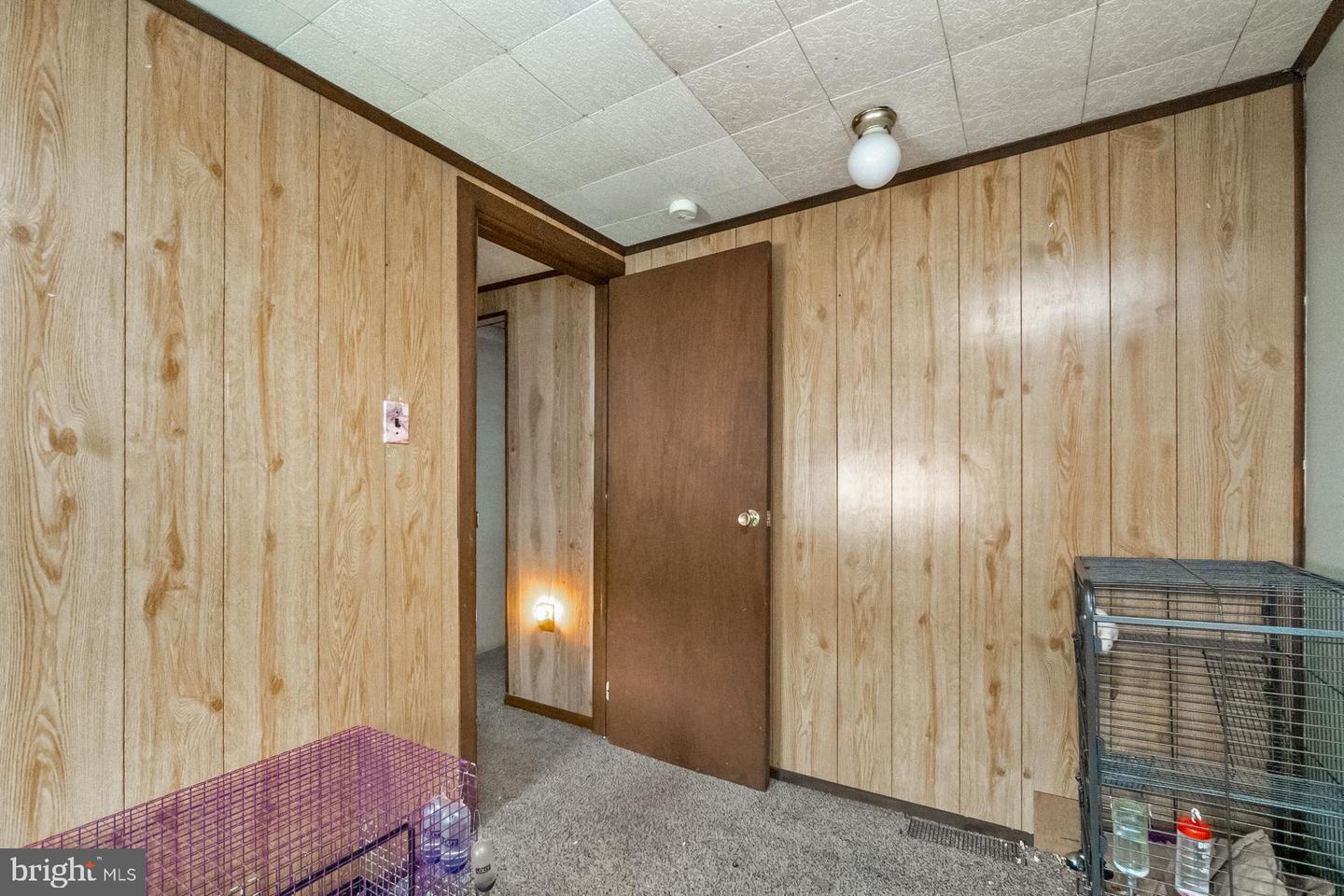 377-379 W Ridge St Property Photo 13