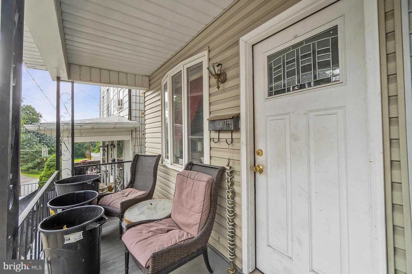 377-379 W Ridge St Property Photo 25