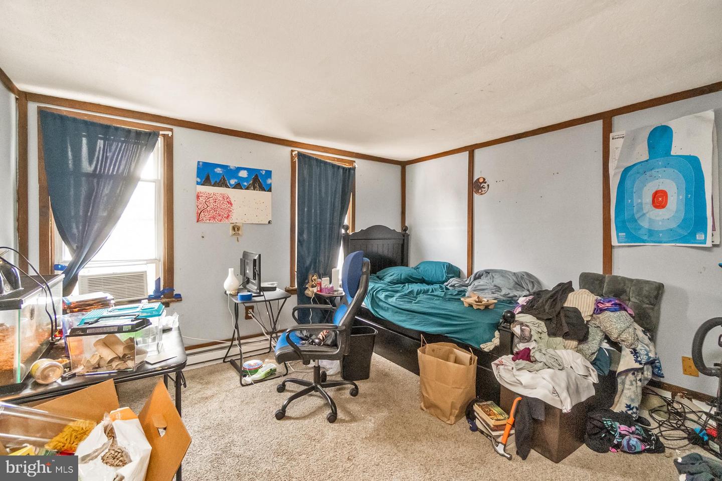 377-379 W Ridge St Property Photo 32