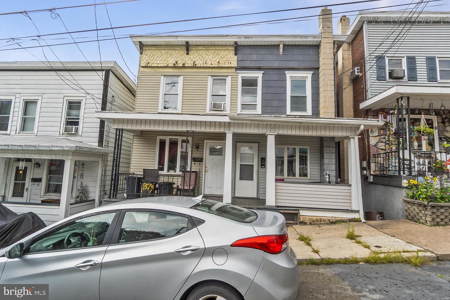377-379 W Ridge St Property Photo 39