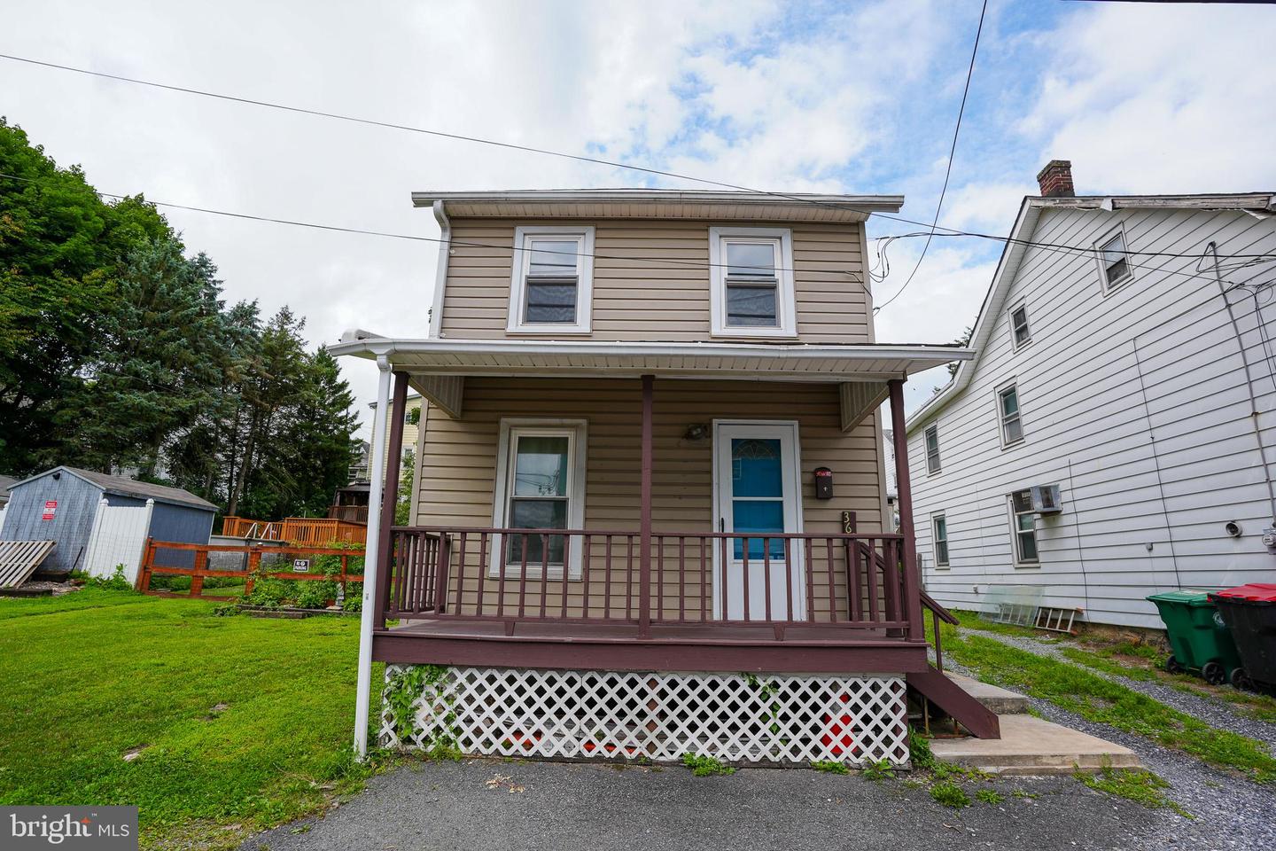 367 East Aly N Property Photo 2