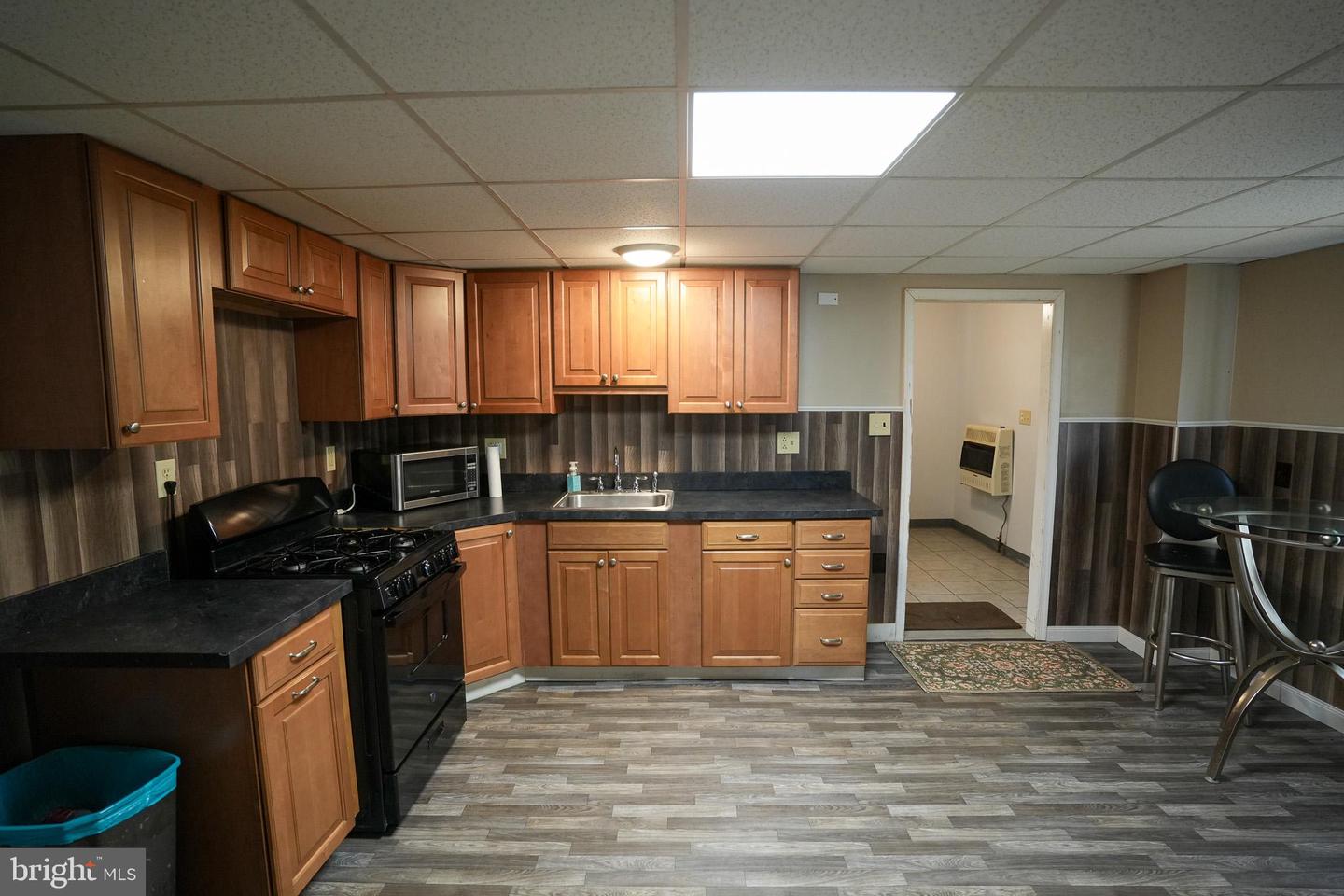 367 East Aly N Property Photo 14