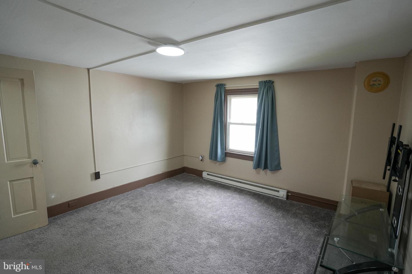 367 East Aly N Property Photo 27
