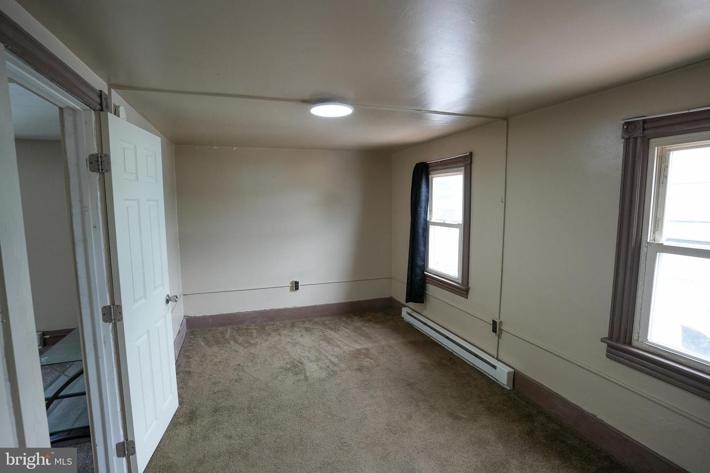 367 East Aly N Property Photo 28