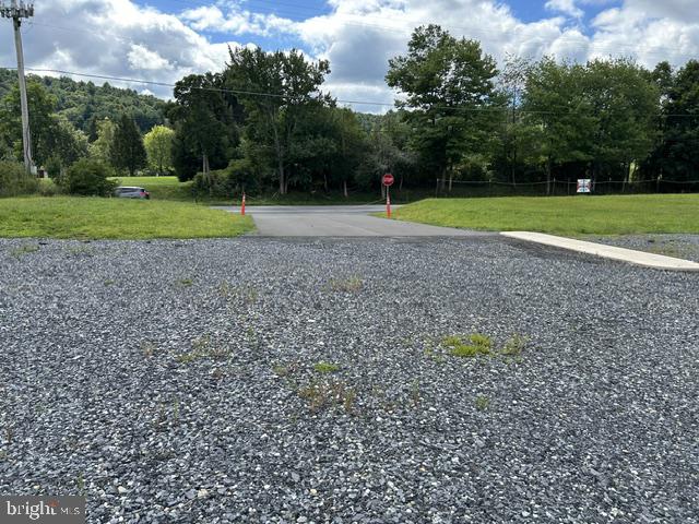 516 W Blakeslee Boulevard Dr W Property Photo 3