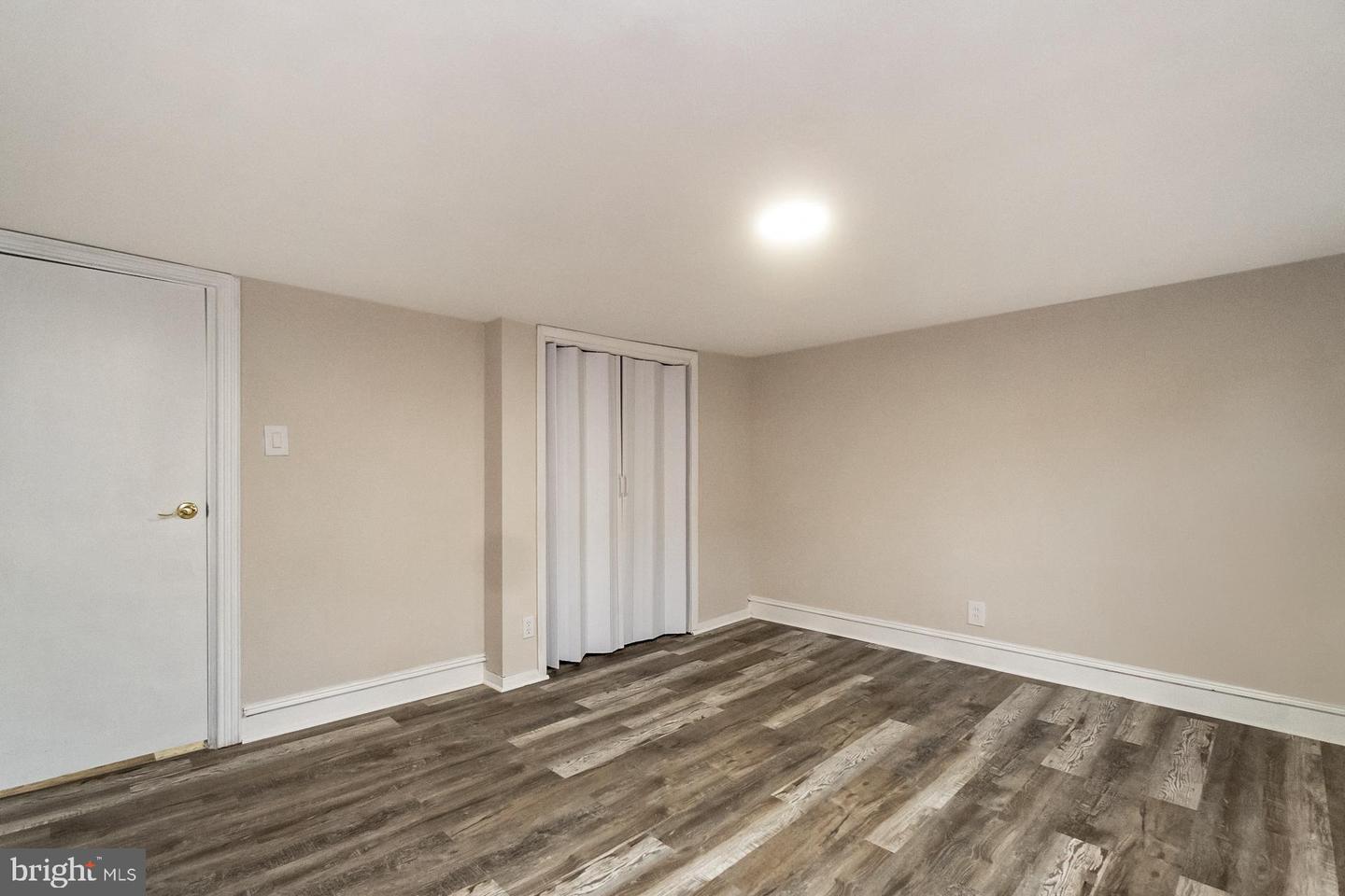 7 W Abbott St Property Photo 19