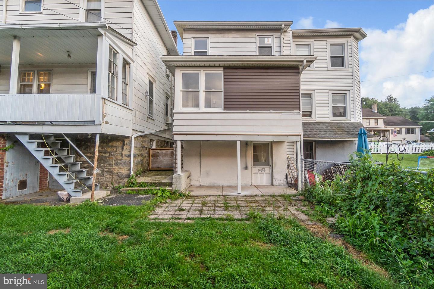 7 W Abbott St Property Photo 34