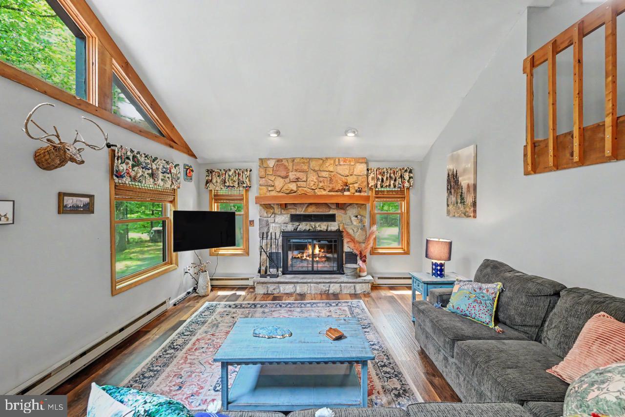 44 Chestnut St Property Photo 17