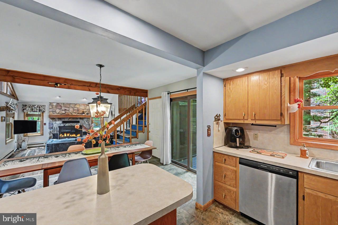44 Chestnut St Property Photo 25