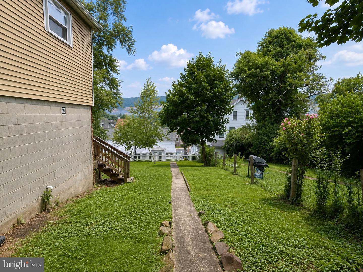 331 W Water St Property Photo 18