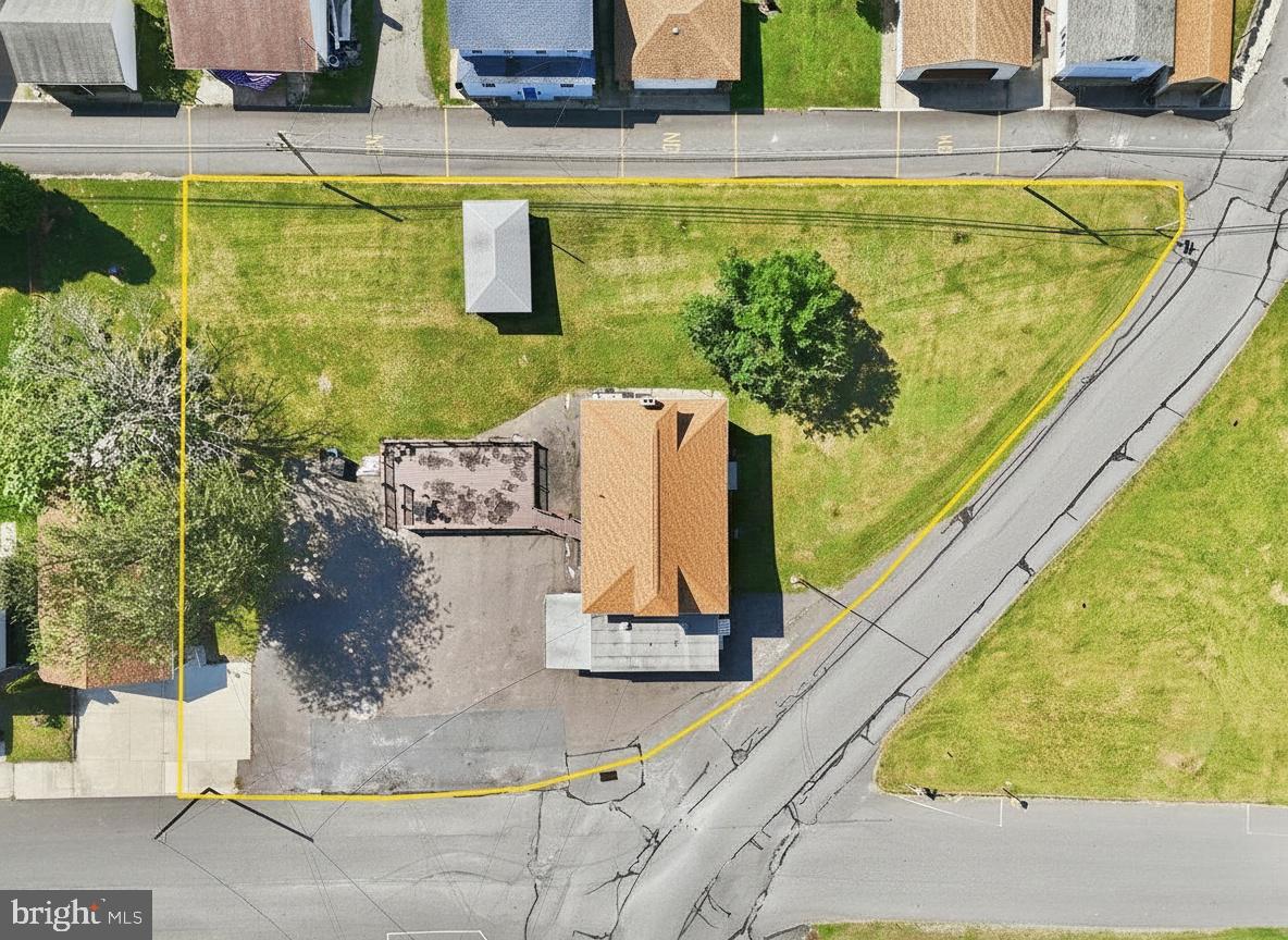 10 E Lehigh St Property Photo 2