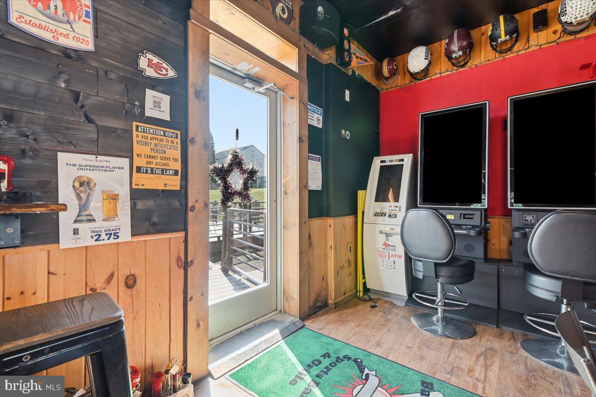 10 E Lehigh St Property Photo 17