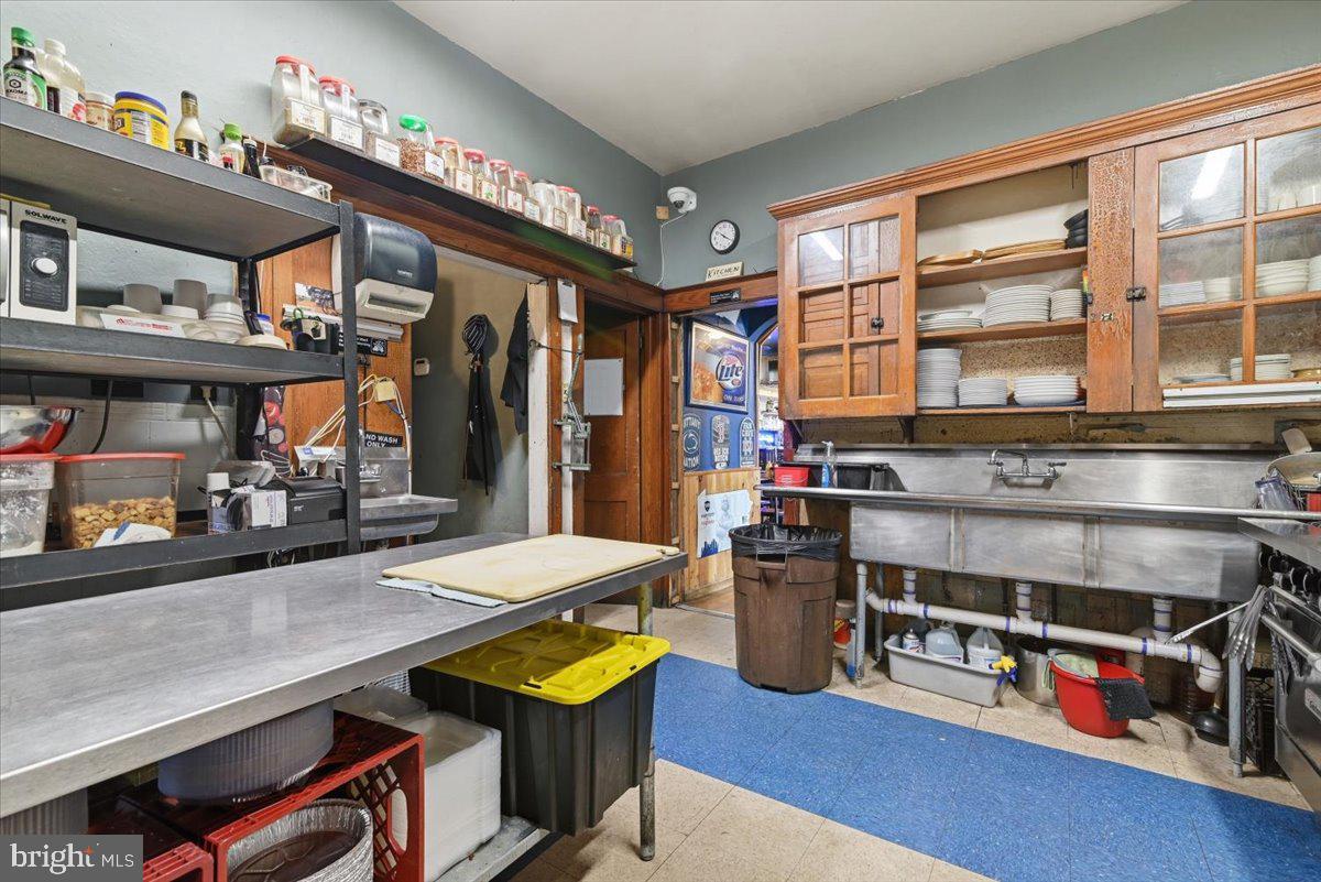 10 E Lehigh St Property Photo 22