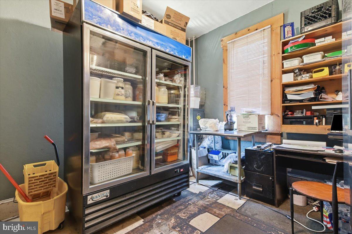 10 E Lehigh St Property Photo 24