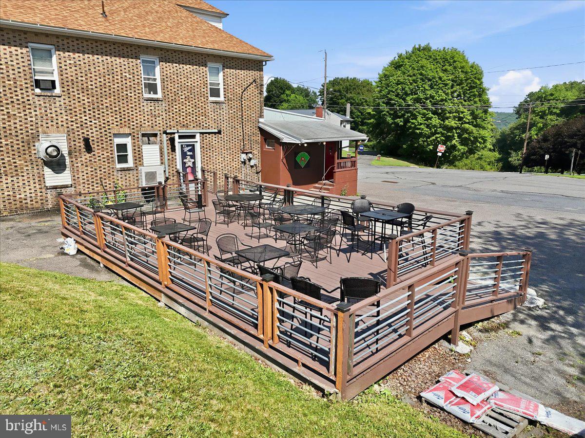 10 E Lehigh St Property Photo 28