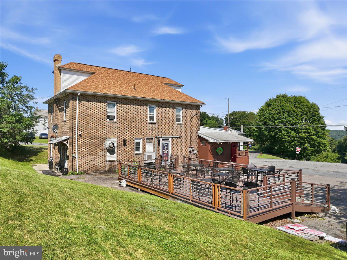 10 E Lehigh St Property Photo 29