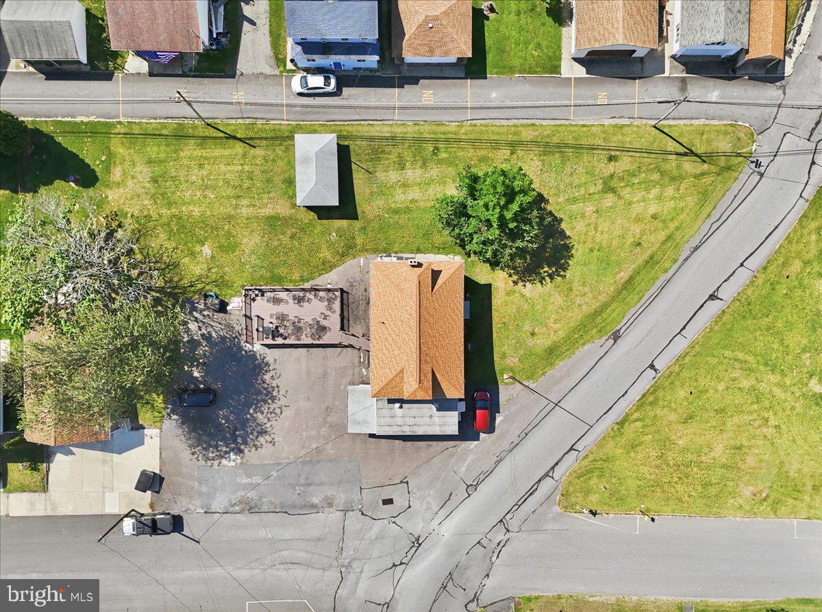 10 E Lehigh St Property Photo 43