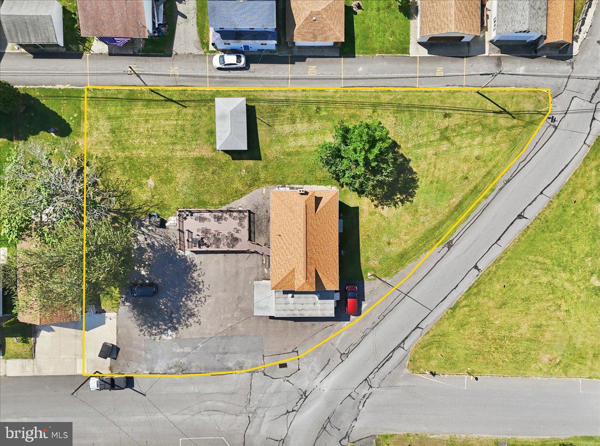 10 E Lehigh St Property Photo 44