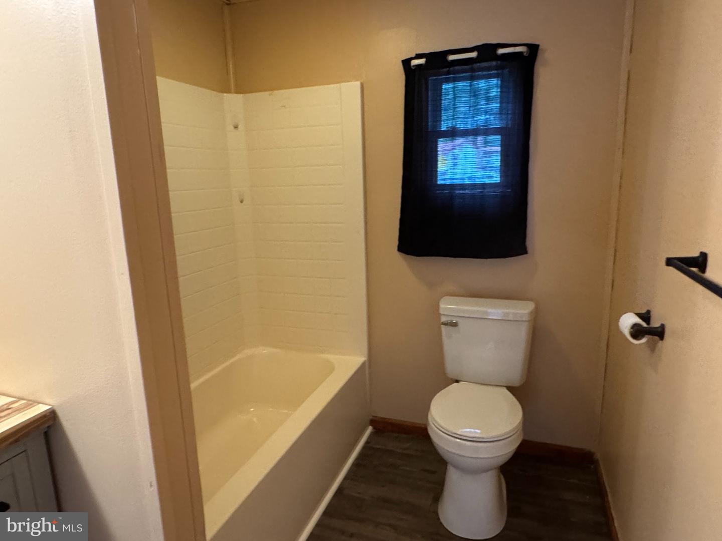 39 Canal St Property Photo 9