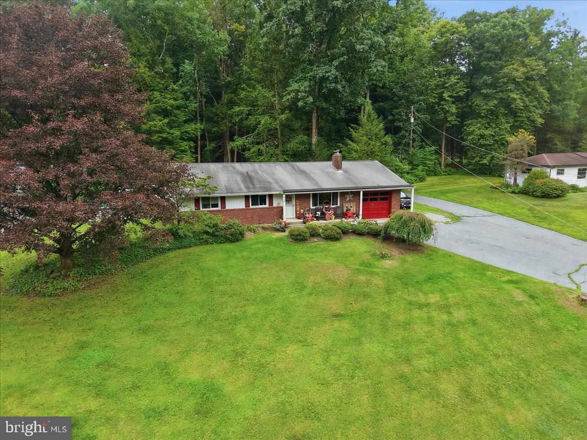 20 Serfass Ln Property Photo 5