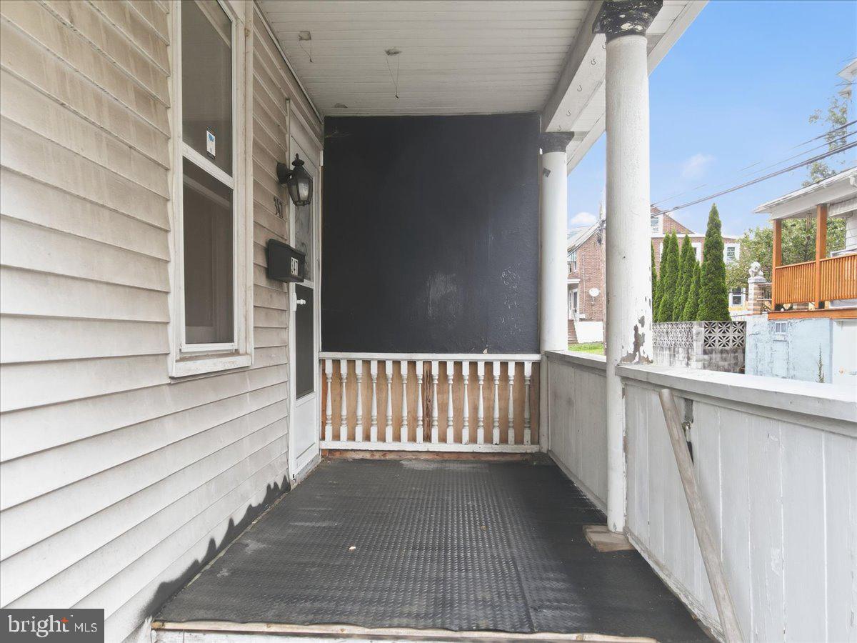 347 W Kline Ave Property Photo 5