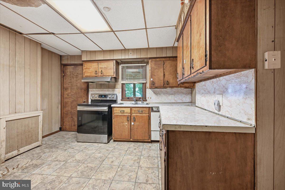 347 W Kline Ave Property Photo 19