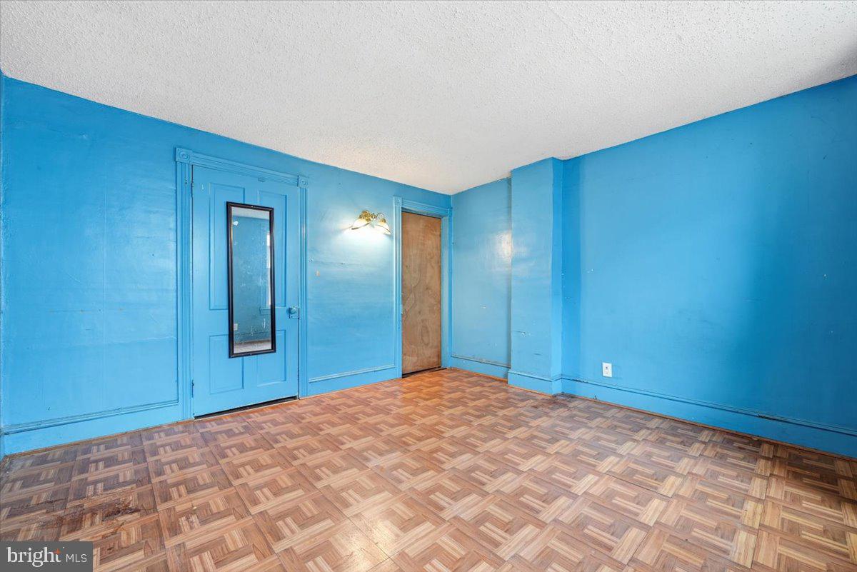 347 W Kline Ave Property Photo 30