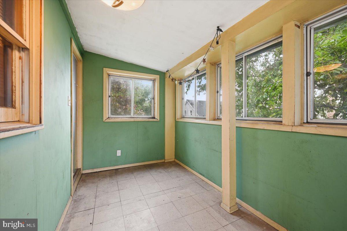 347 W Kline Ave Property Photo 37