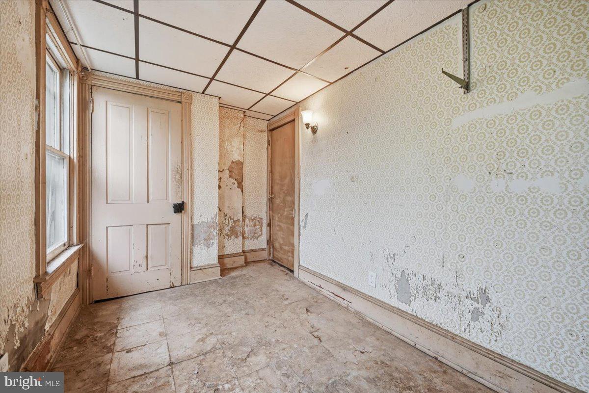 347 W Kline Ave Property Photo 42