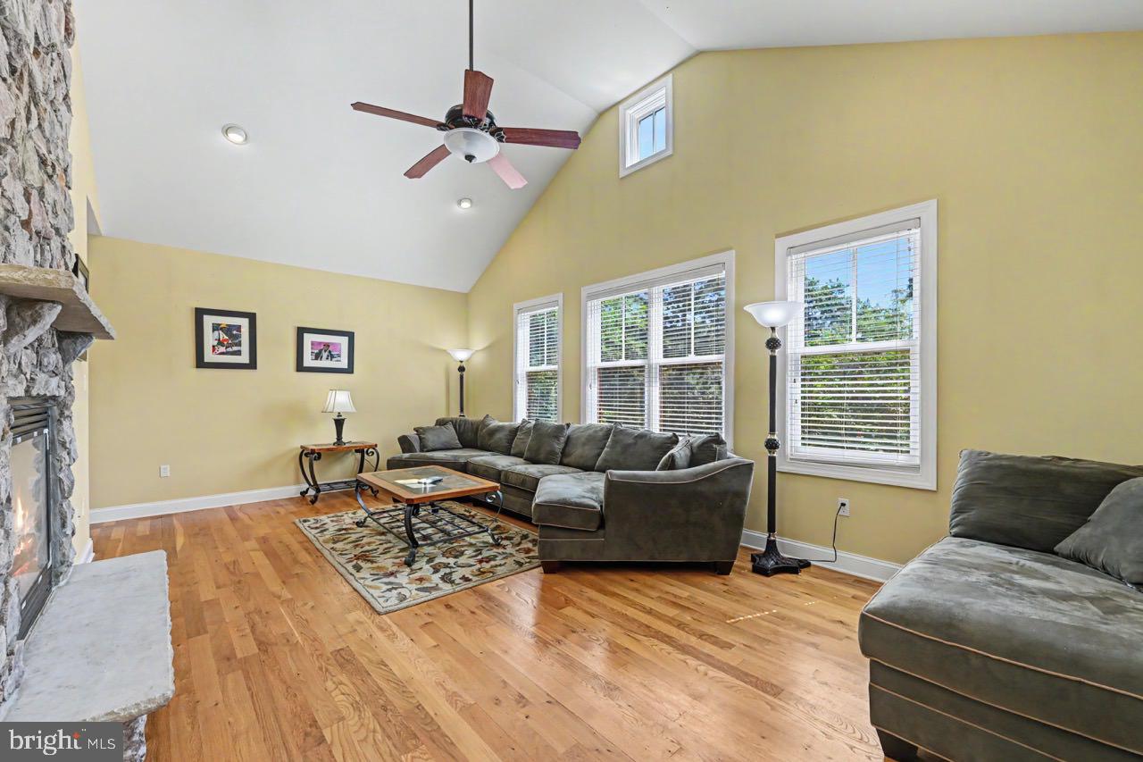 10 Bluestone Ct Property Photo 19