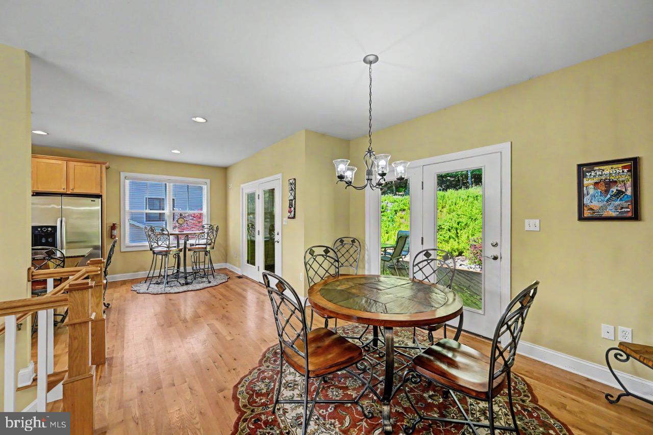 10 Bluestone Ct Property Photo 22
