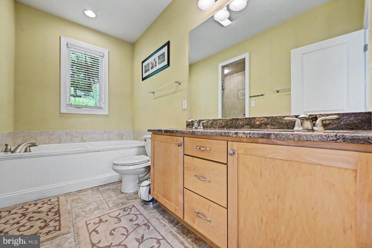 10 Bluestone Ct Property Photo 43