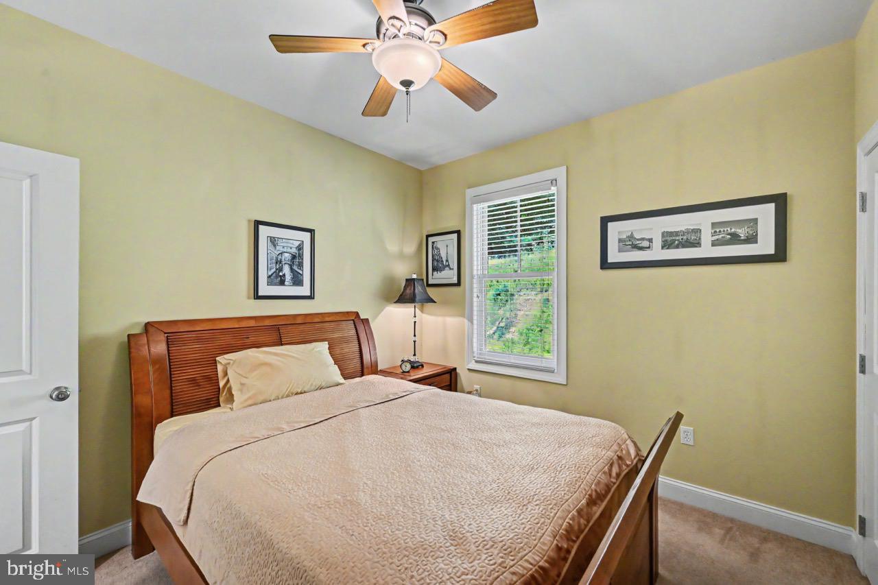 10 Bluestone Ct Property Photo 48