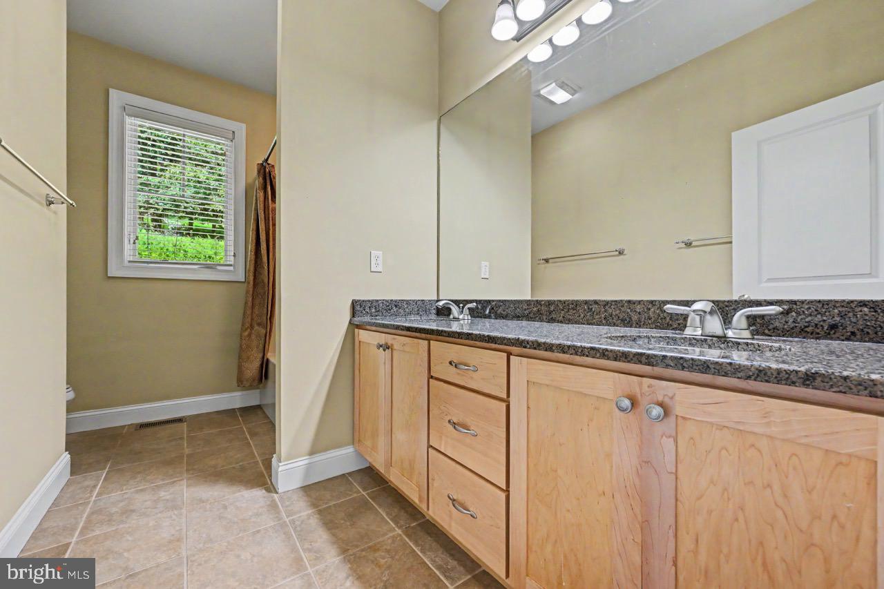 10 Bluestone Ct Property Photo 51