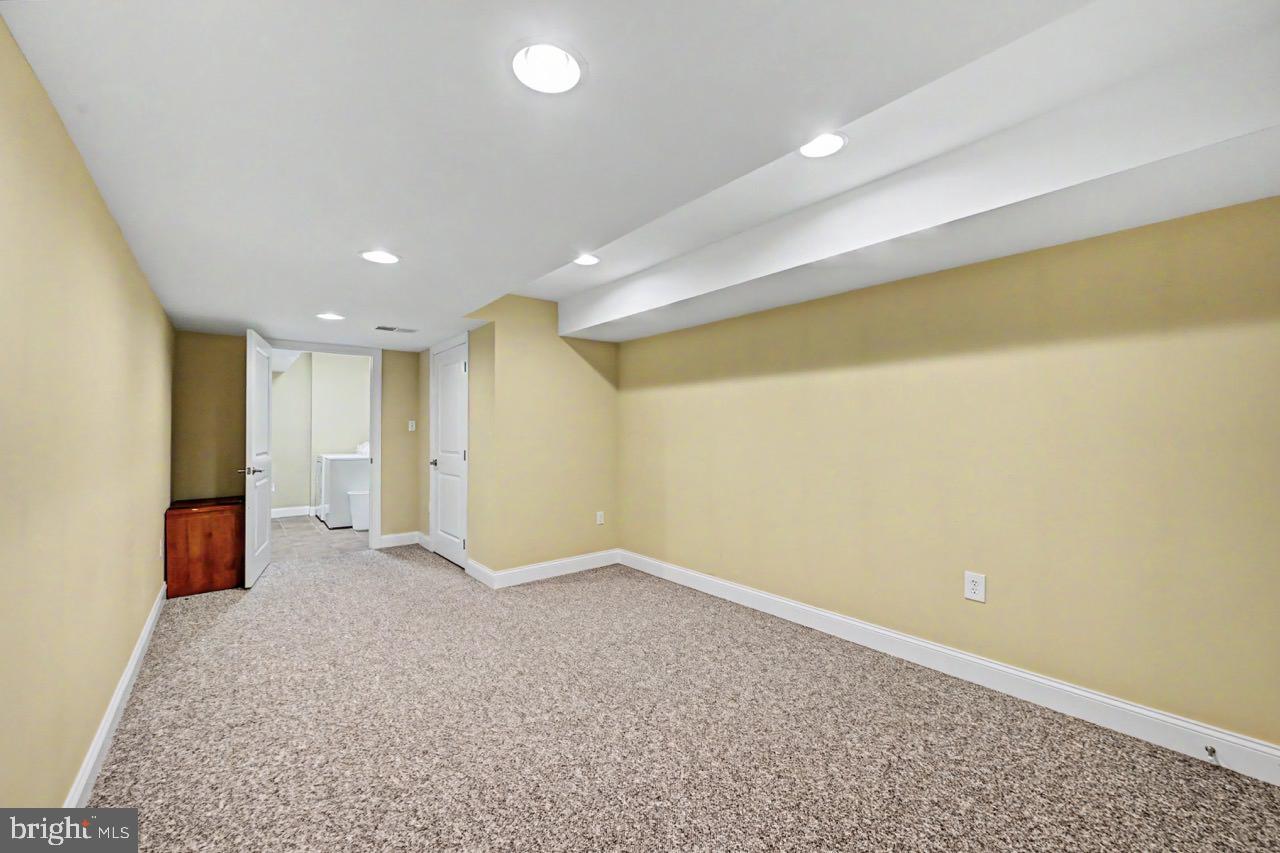 10 Bluestone Ct Property Photo 65