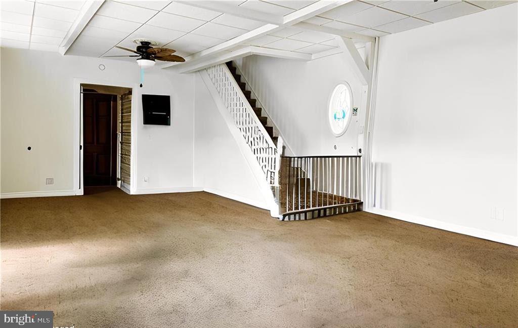 306 E White St Property Photo 11