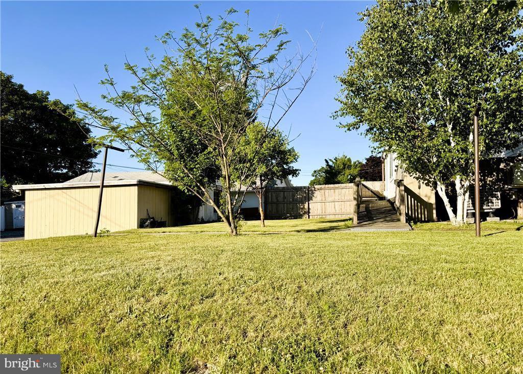 306 E White St Property Photo 56