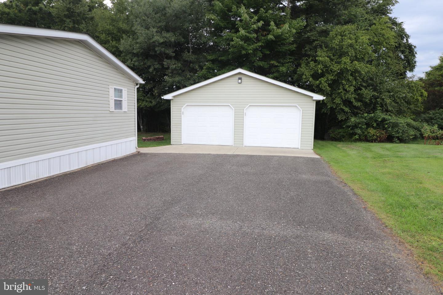 117 Ashley Ln Property Photo 39