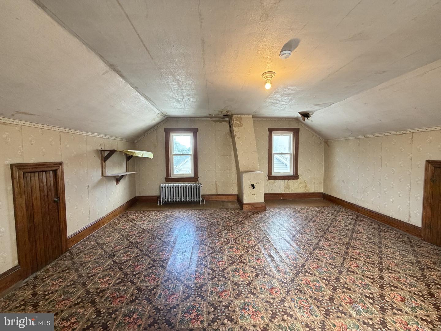 46 E Mill St Property Photo 44