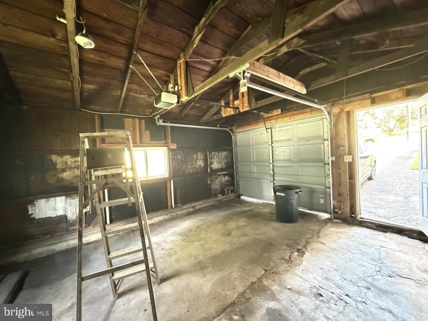 46 E Mill St Property Photo 57