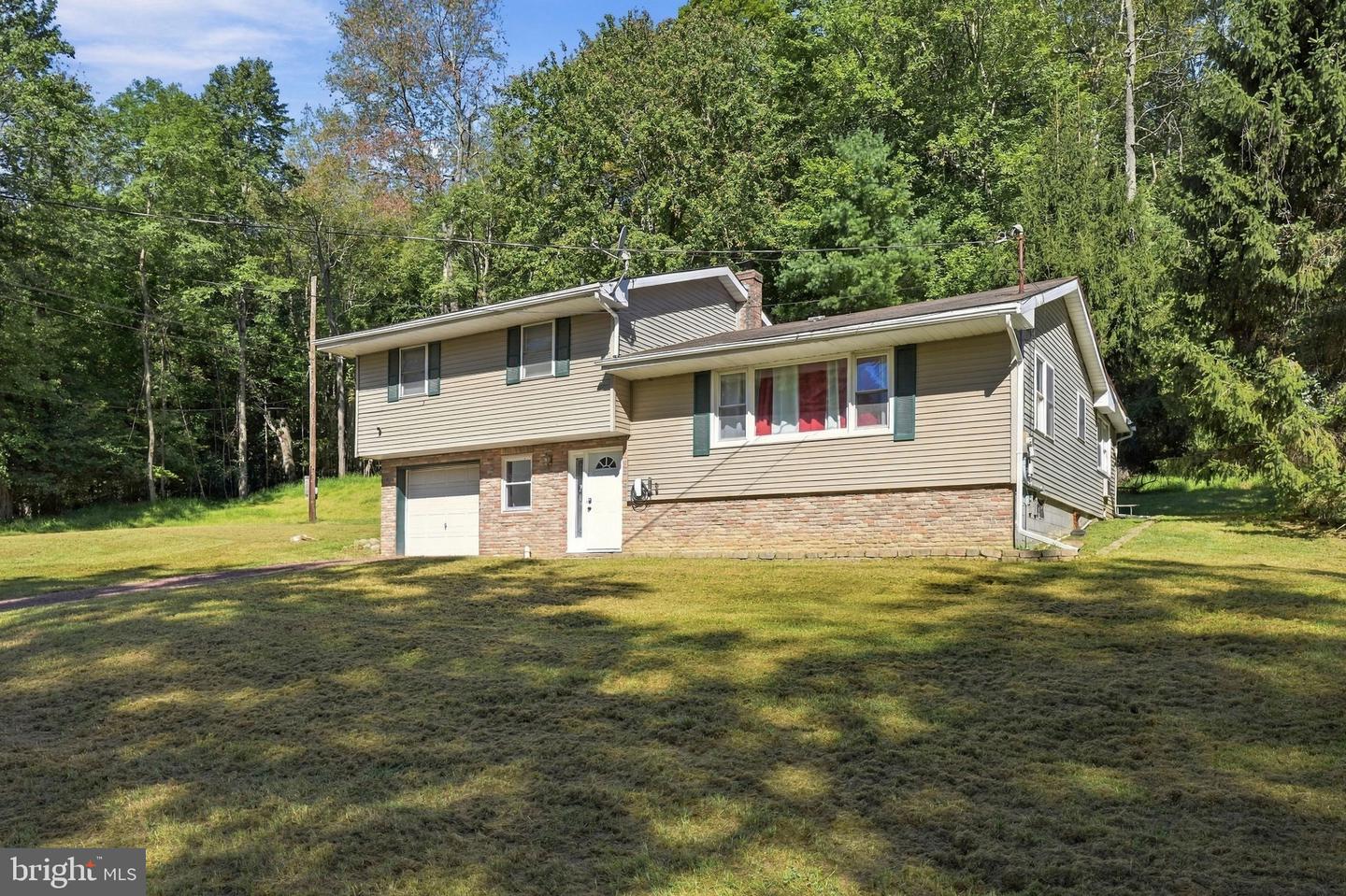 2358 Buck Mountain Rd Property Photo 3