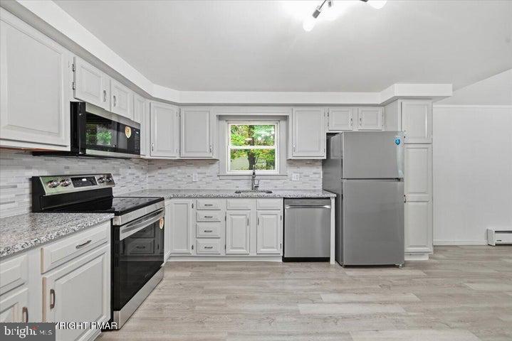 118 Buckhill Rd E Property Photo 35