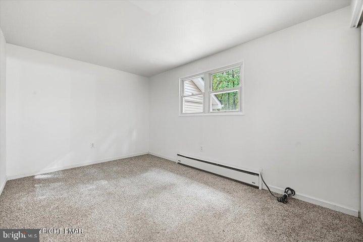 118 Buckhill Rd E Property Photo 36