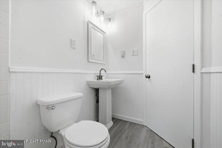 118 Buckhill Rd E Property Photo 45