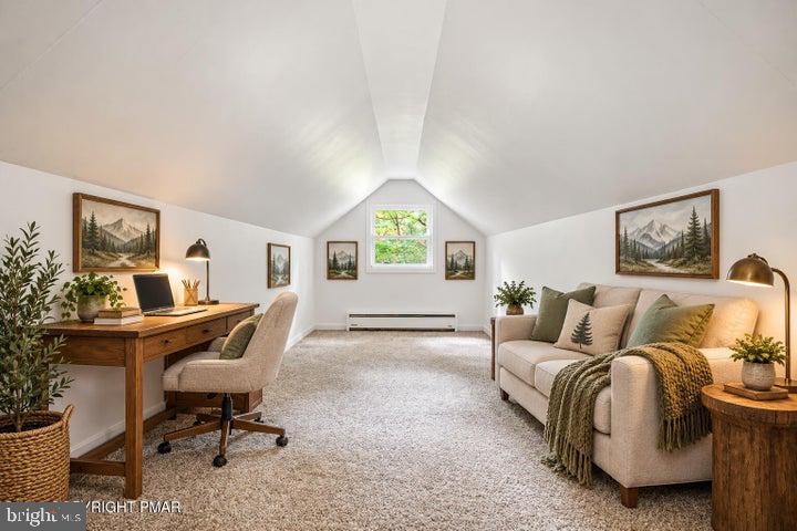 118 Buckhill Rd E Property Photo 52