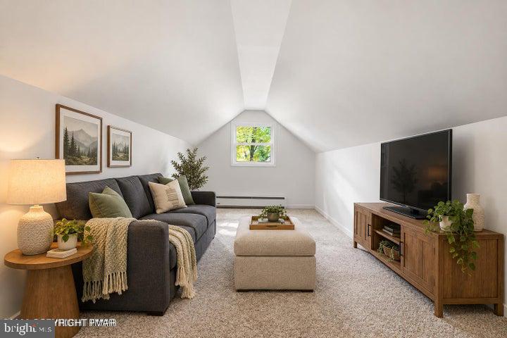 118 Buckhill Rd E Property Photo 54