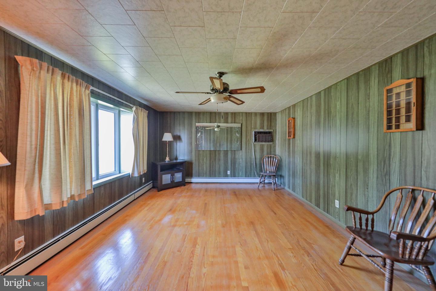766 Franklin Ave Property Photo 7