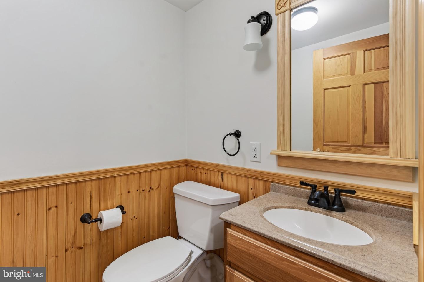 33 Oak Ct Property Photo 71