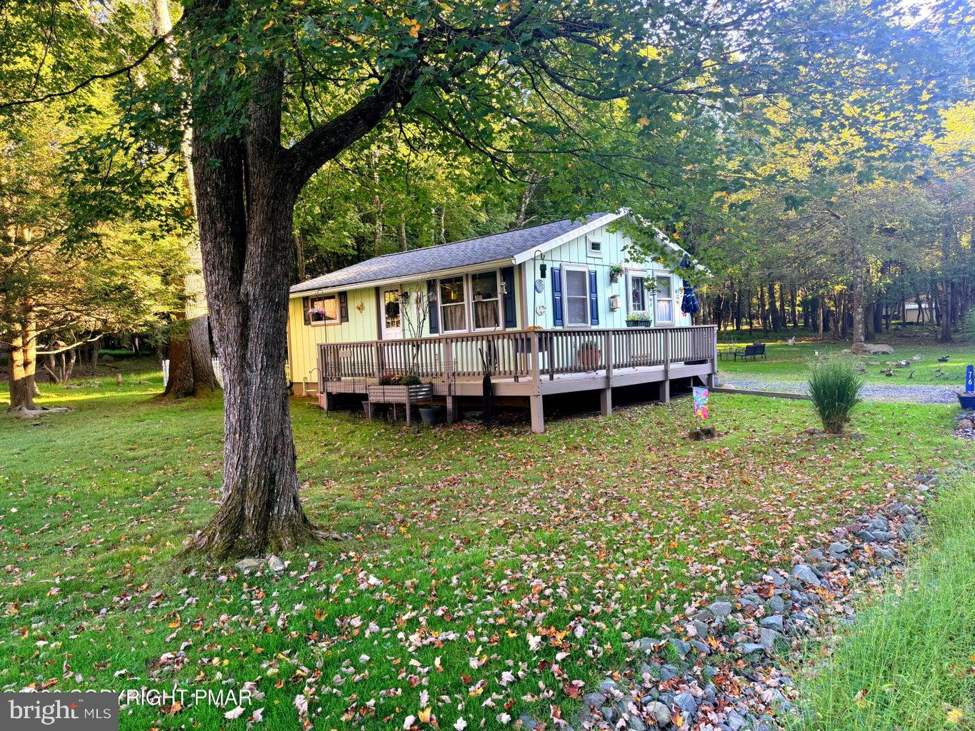 76 Woodland Rd Property Photo 1