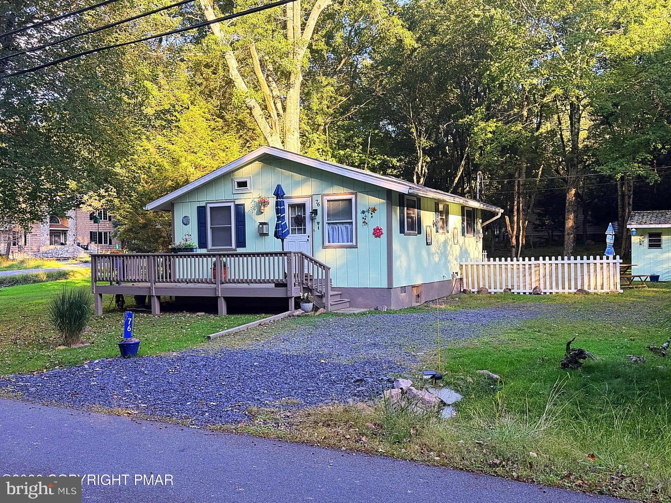 76 Woodland Rd Property Photo 2